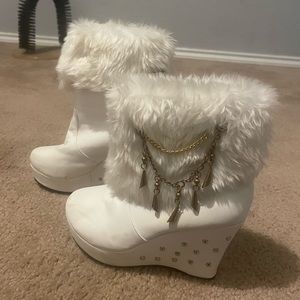 Slip on snow bunny boots
